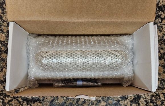 Beats Pill Dr Dre Wireless Bluetooth Speaker Champagne Gold MW463LL/A Apple/Andr - Picture 5 of 14